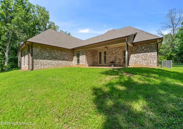 Homes for sale in Byhalia, MS | 201 Polo Run, Byhalia, MS 38611 | MLS# 4153826
