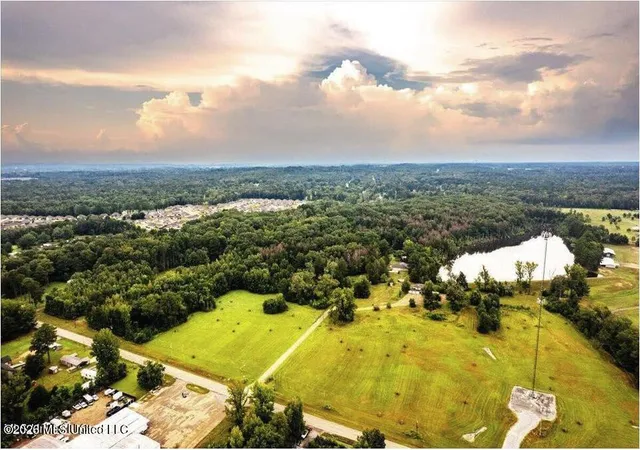 Photo 1 of Single family home for sale at 500 J L Jones Dr, Pearl, MS 39208 | MLS# 4153764 | Listing updated on 2026-10-01