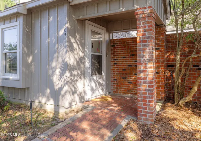 3rd image of 107 River Pl 1, Jackson, MS 39211 | MLS# 4154127