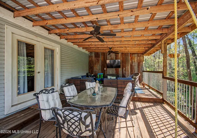 Photo 3 of Single family home for sale at 3919 Pinewood Dr, Jackson, MS 39211 | MLS# 4153706 | Listing updated on 2026-09-11