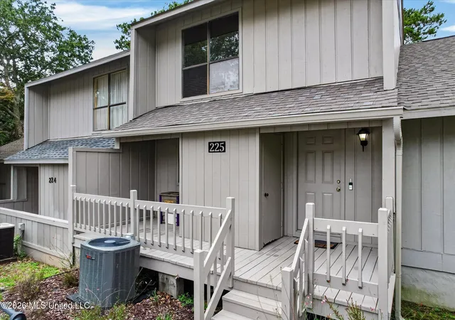 2nd image of 225 Highpoint Dr, Diamondhead, MS 39525 | MLS# 4153715