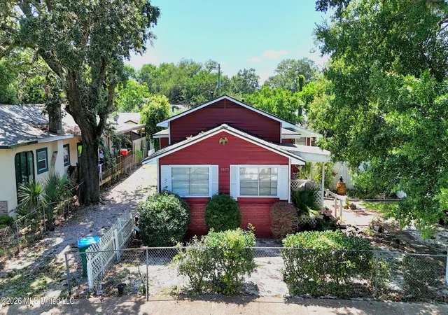 Photo 2 of Single family home for sale at 1817 19th Avenue, Gulfport, MS 39501 | MLS# 4153998 | Listing updated on 2026-06-26