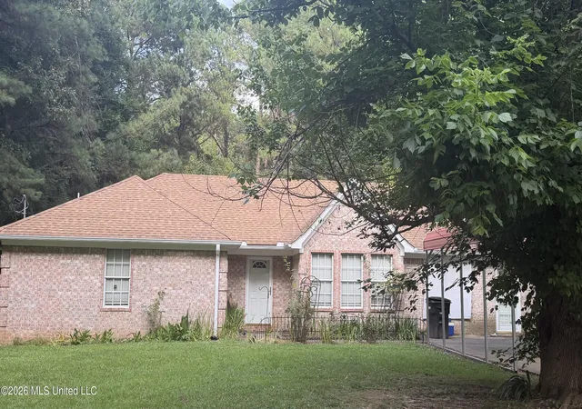 Photo 1 of Single family home for sale at 620 Senatobia Dr, Senatobia, MS 38668 | MLS# 4153724 | Listing updated on 2026-09-07