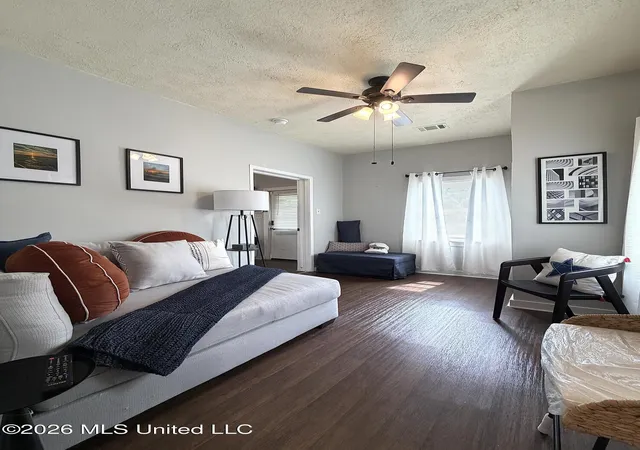 5th image of 7 Davis Ln, Natchez, MS 39120 | MLS# 4153730