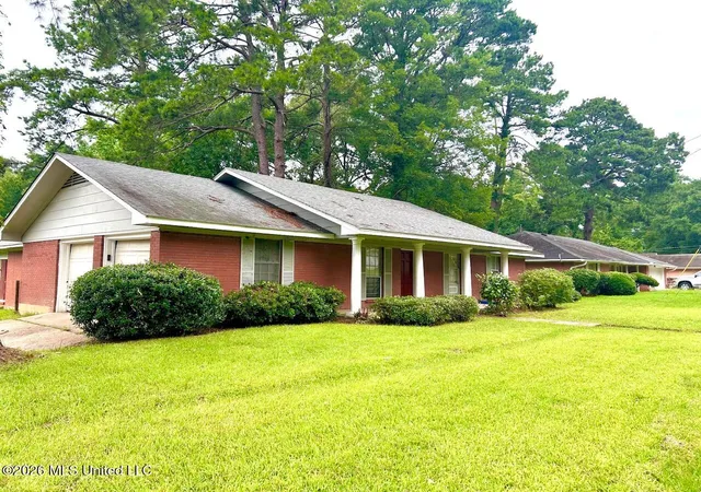 Photo 2 of Sale Pending at 2261 Sloane St, Jackson, MS 39204 | MLS# 4153834 | Listing updated on 2026-09-11