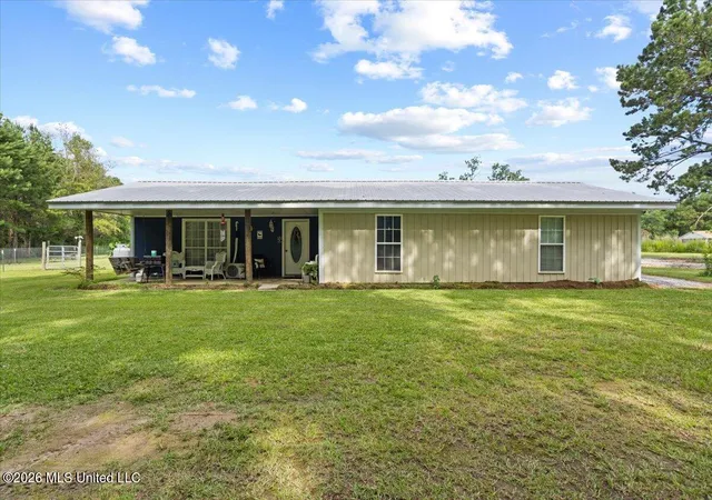 Homes for sale in Wiggins, MS | 66 Bell Rd, Wiggins, MS 39577 | MLS# 4153756