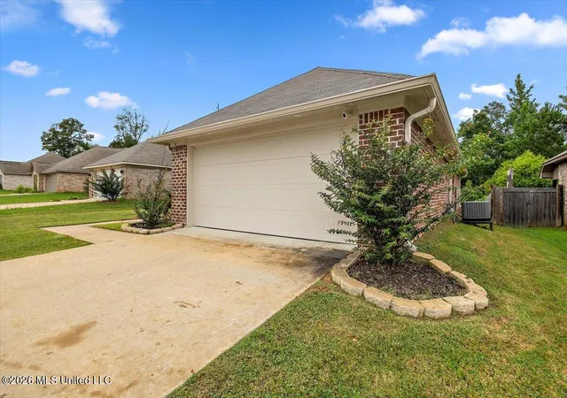 Homes for sale in Brandon, MS | 937 Filmore Dr, Brandon, MS 39042 | MLS# 4153813