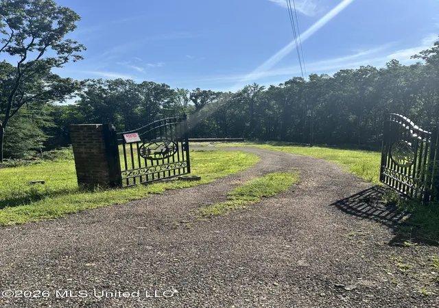 Homes for sale in Sardis, MS | 130 Kimes Cvs, Sardis, MS 38666 | MLS# 4154100