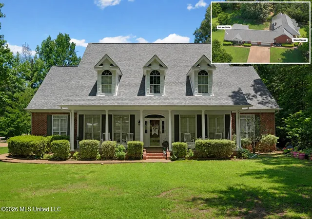 Photo 1 of Single family home for sale at 6460 Autumn Oaks Dr, Olive Branch, MS 38654 | MLS# 4153876 | Listing updated on 2026-07-23