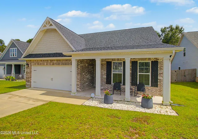 Photo 2 of Single family home for sale at 10604 Wren Grv, Gulfport, MS 39503 | MLS# 4154325 | Listing updated on 2026-10-03