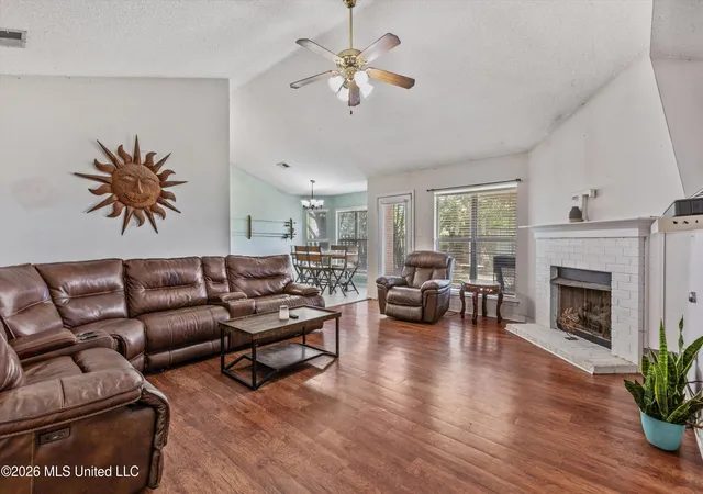 Homes for sale in Olive Branch, MS | 6108 Magnolia Lakes Dr, Olive Branch, MS 38654 | MLS# 4154058