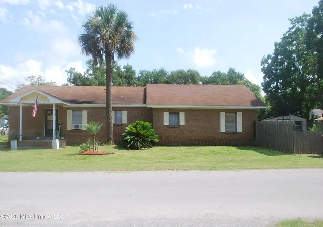 Homes for sale in Biloxi, MS | 168 Dahlia St, Biloxi, MS 39531 | MLS# 4154092