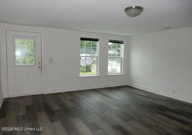 Photo 4 of Single family home for sale at 403 Klondyke St, Hattiesburg, MS 39401 | MLS# 4154391 | Listing updated on 2026-09-30