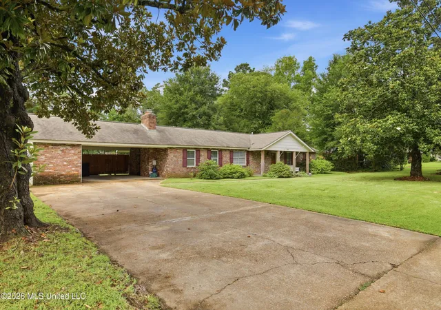 3rd image of 215 Sheryl Dr, Madison, MS 39110 | MLS# 4153848