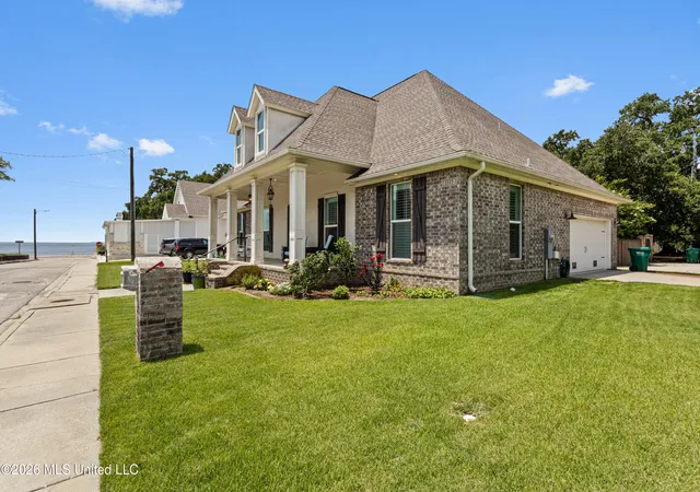 Photo 3 of Single family home for sale at 1515 Olive Ave, Gulfport, MS 39501 | MLS# 4154528 | Listing updated on 2026-07-31