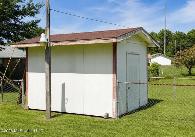 Homes for sale in Biloxi, MS | 15216 Lawton Dr, Biloxi, MS 39532 | MLS# 4153952