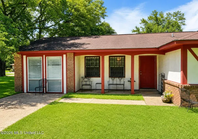 Homes for sale in Biloxi, MS | 15216 Lawton Dr, Biloxi, MS 39532 | MLS# 4153952