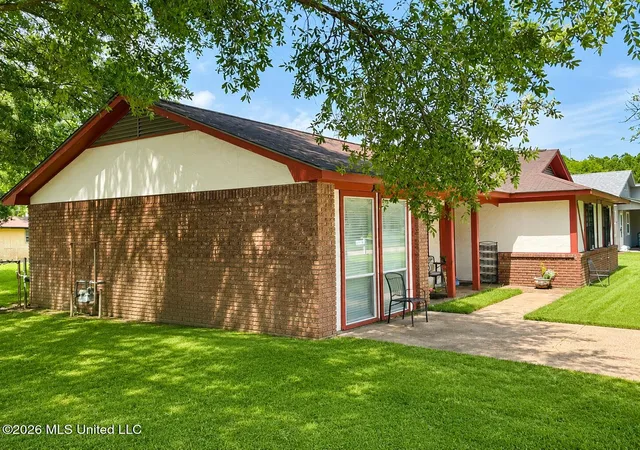 Homes for sale in Biloxi, MS | 15216 Lawton Dr, Biloxi, MS 39532 | MLS# 4153952