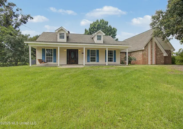 2nd image of 15553 Village Cir, Biloxi, MS 39532 | MLS# 4154903