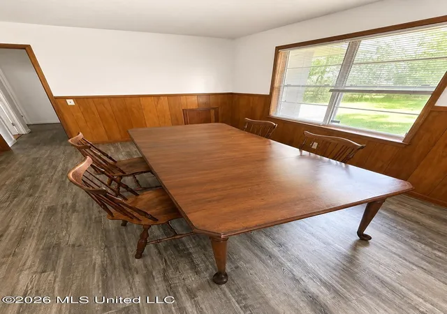 Photo 2 of Single family home for sale at 1032 Maria Dr, Jackson, MS 39204 | MLS# 4153879 | Listing updated on 2026-08-20