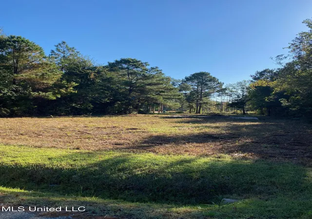 Photo 4 of Land for sale at 118 Engman Ave, Bay Saint Louis, MS 39520 | MLS# 4153884 | Listing updated on 2026-06-25