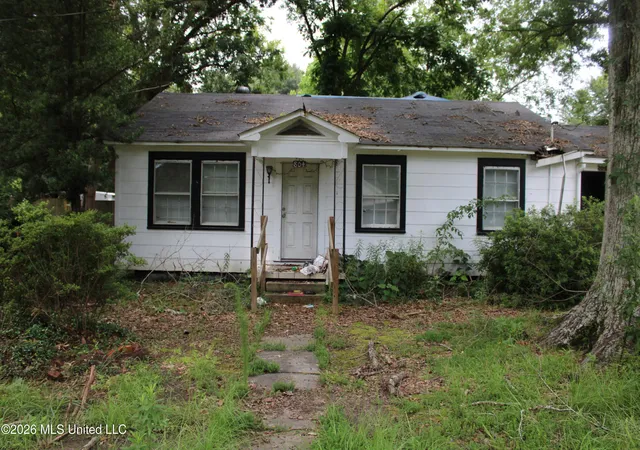 Homes for sale in Prentiss, MS | 804 Lafayette St, Prentiss, MS 39474 | MLS# 4153909