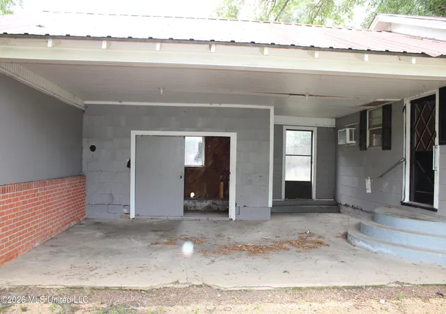 Homes for sale in Newhebron, MS | 105 Cherry Ave, Newhebron, MS 39140 | MLS# 4153914