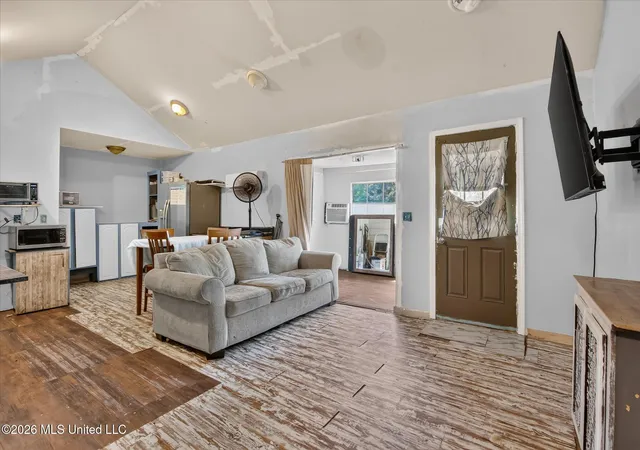 Homes for sale in Pass Christian, MS | 6299 Ball Park Rd, Pass Christian, MS 39571 | MLS# 4153918