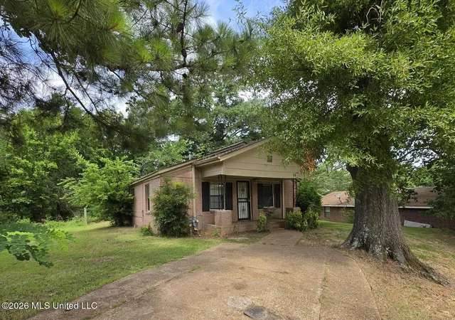 Homes for sale in Hernando, MS | 468 Park St, Hernando, MS 38632 | MLS# 4154033