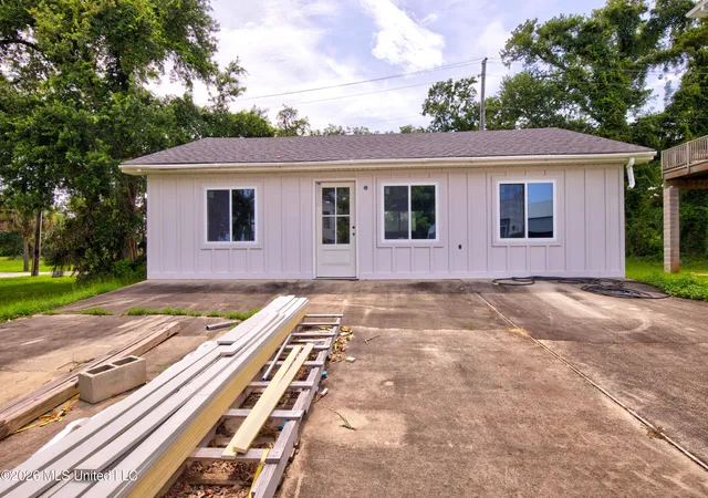 2nd image of 149 Markham Dr, Gulfport, MS 39507 | MLS# 4153929