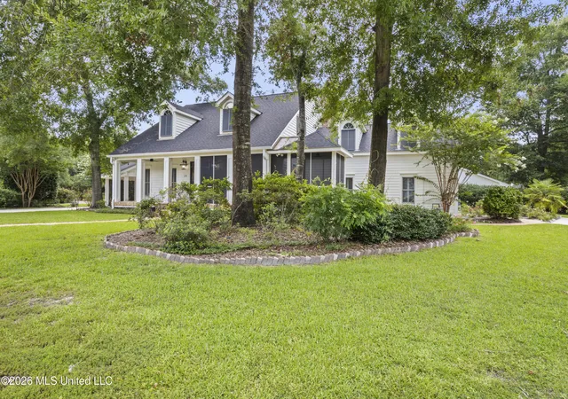 Photo 1 of Single family home for sale at 18 Cedarwood Ln, Gulfport, MS 39503 | MLS# 4154055 | Listing updated on 2026-09-24