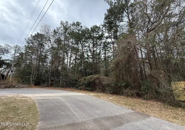 Homes for sale in Diamondhead, MS | 9522 Lono Pl, Diamondhead, MS 39525 | MLS# 4153973