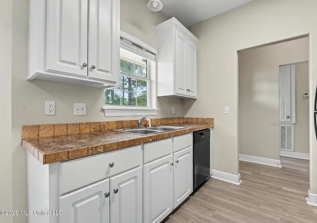 Homes for sale in Perkinston, MS | 16 Sugarloaf Ln, Perkinston, MS 39573 | MLS# 4154062