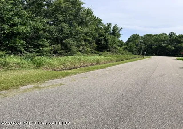 2nd image of 104 Edwards Dr, Pass Christian, MS 39571 | MLS# 4154125