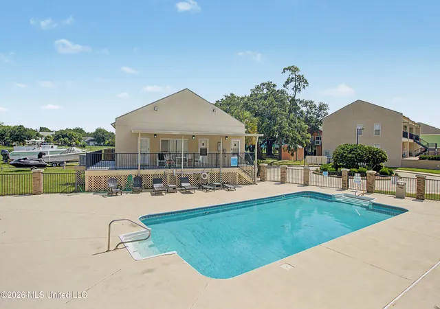 Homes for sale in Long Beach, MS | 548 W Beach Blvd, Long Beach, MS 39560 | MLS# 4154009