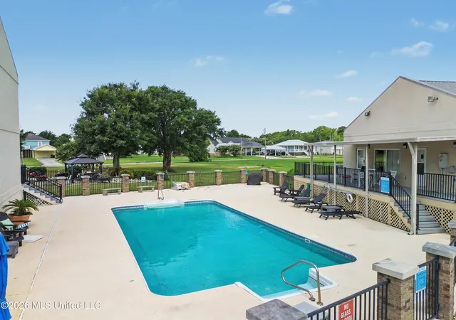 Homes for sale in Long Beach, MS | 548 W Beach Blvd, Long Beach, MS 39560 | MLS# 4154009