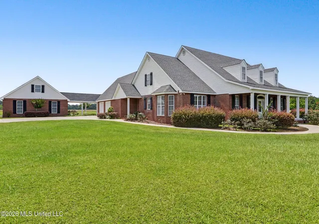 Photo 3 of Single family home for sale at 5140 Lower Bay Rd, Bay Saint Louis, MS 39520 | MLS# 4154034 | Listing updated on 2026-08-23
