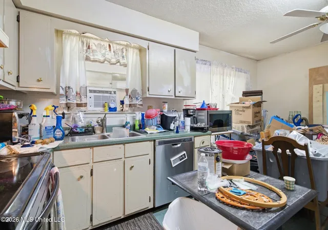 3rd image of 5218 Potomac, Pascagoula, MS 39581 | MLS# 4154255