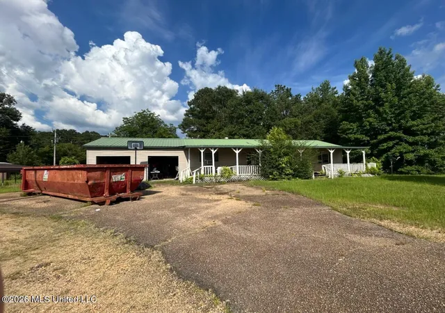 Homes for sale in Magee, MS | 178 Simpson Hwy 149, Magee, MS 39111 | MLS# 4154417
