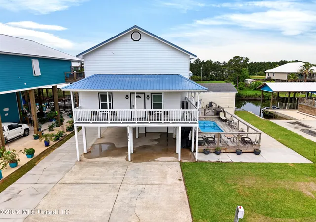 Photo 3 of Single family home for sale at 4044 Mindanao St, Bay Saint Louis, MS 39520 | MLS# 4154038 | Listing updated on 2026-07-02