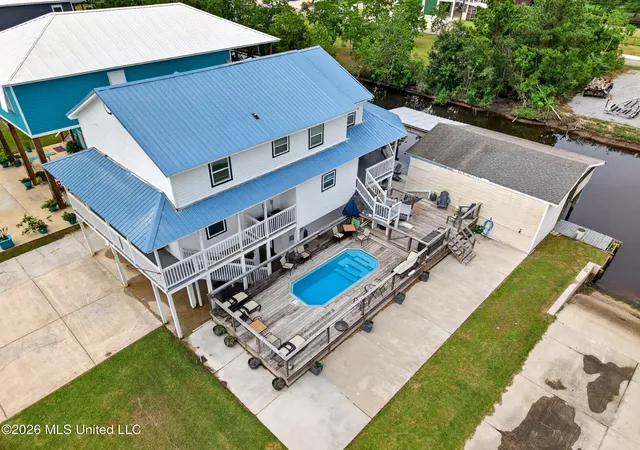 Photo 3 of Single family home for sale at 4044 Mindanao St, Bay Saint Louis, MS 39520 | MLS# 4154038 | Listing updated on 2026-07-02