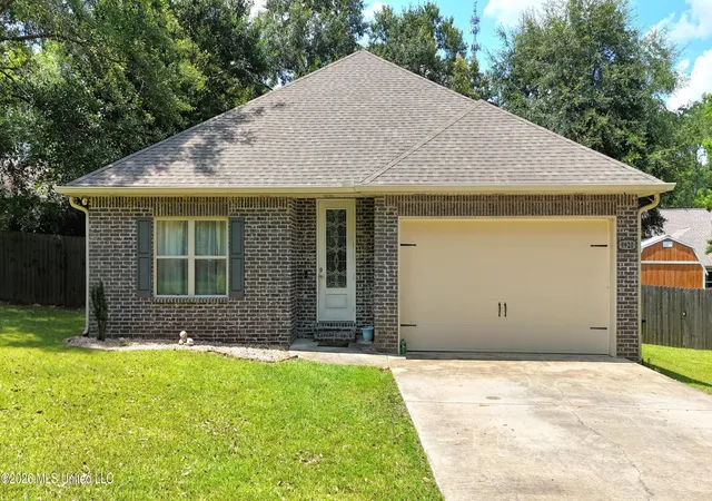 Homes for sale in Diamondhead, MS | 9920 Haiku Ct, Diamondhead, MS 39525 | MLS# 4154218