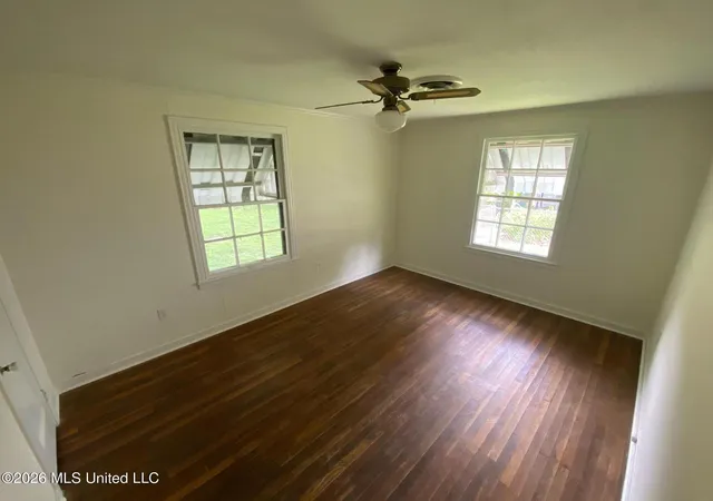 Photo 4 of Sale Pending at 1005 Eastwood Rd, Natchez, MS 39120 | MLS# 4154543 | Listing updated on 2026-08-13