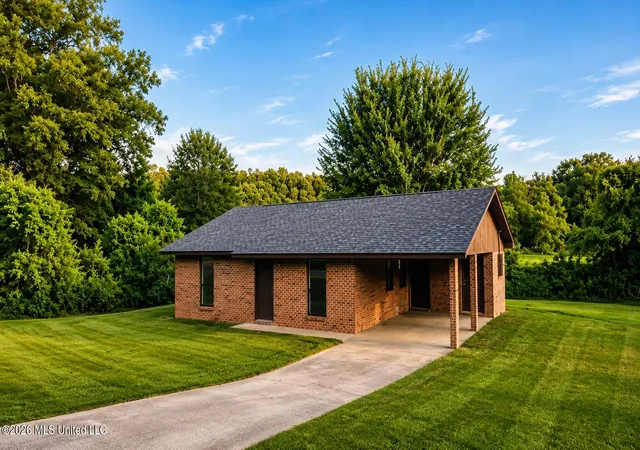 1st image of 2117 Percy Davis Rd, Bolton, MS 39041 | MLS# 4154050