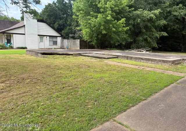 Homes for sale in Horn Lake, MS | 5615 Ingleside Dr, Horn Lake, MS 38637 | MLS# 4154269