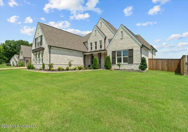 Photo 2 of Single family home for sale at 14806 Elm Hl, Olive Branch, MS 38654 | MLS# 4154158 | Listing updated on 2026-09-04
