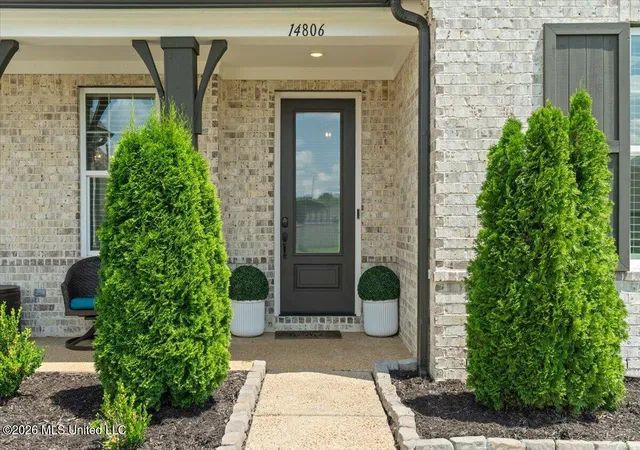 Photo 3 of Single family home for sale at 14806 Elm Hl, Olive Branch, MS 38654 | MLS# 4154158 | Listing updated on 2026-10-09