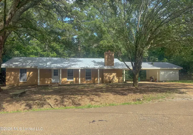 Homes for sale in Benton, MS | 2159 Sunny Lane Rd, Benton, MS 39039 | MLS# 4154380