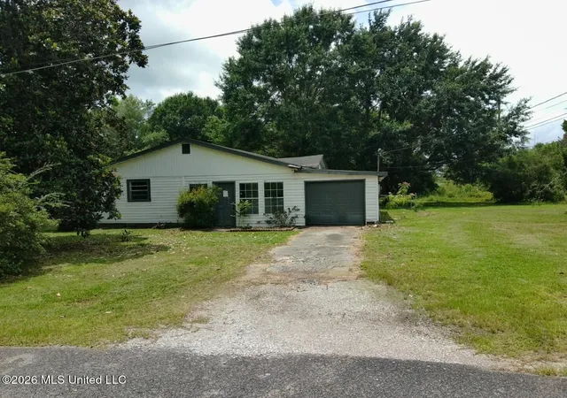Homes for sale in Moss Point, MS | 15227 Charles Williams Rd, Moss Point, MS 39562 | MLS# 4154089