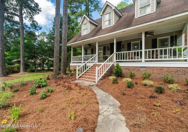 3rd image of 2203 S 40Th Ave, Hattiesburg, MS 39402 | MLS# 4154085